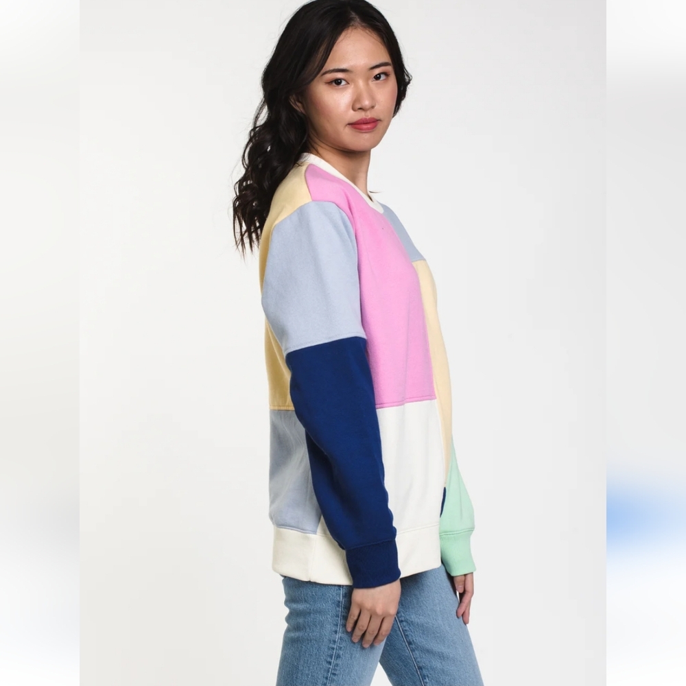 Colorblock Sweatshirt - Picture 3 of 10